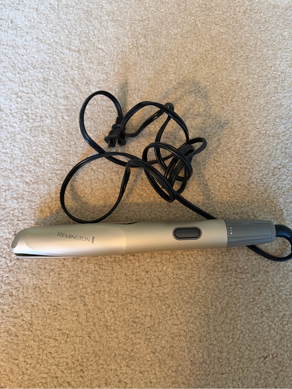 Remington Silver and Black Ceramic Hair Straightener/ Curler